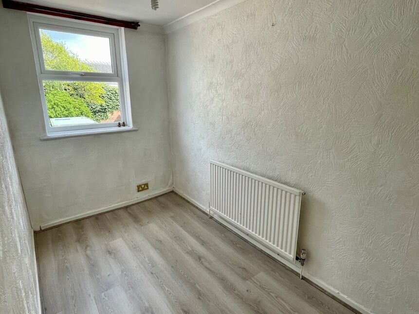 2 bedroom Mid Terrace House for sale, Green Street, Macclesfield, SK10