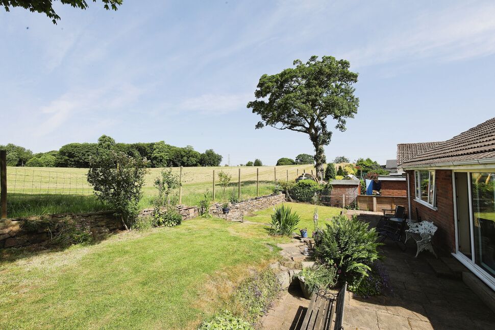 2 bedroom Detached Bungalow for sale, Bollinbarn Drive, Macclesfield, SK10 £355,000
