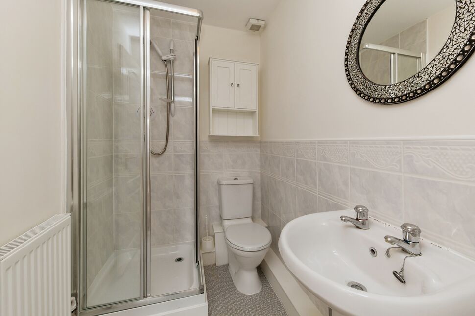 4 bedroom Mid Terrace House for sale, Buxton Road, Macclesfield, SK10