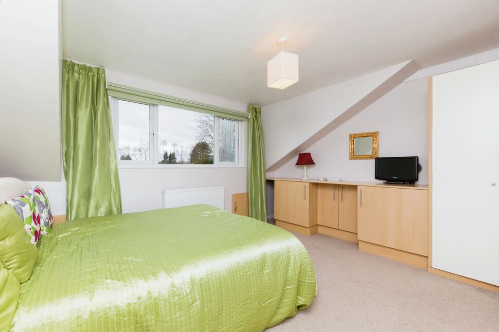 3 bedroom Detached House for sale, Badger Road, Tytherington, SK10 £