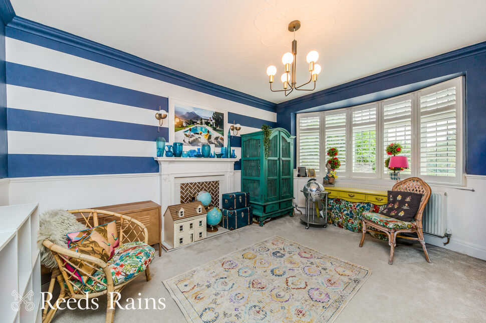 Sitting / Play Room