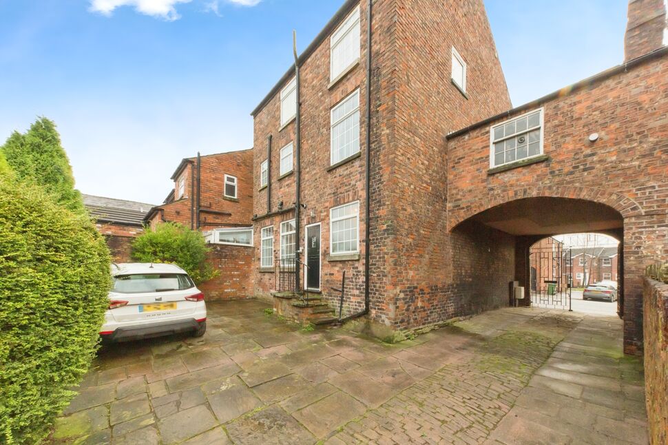 5 bedroom Mid Terrace House for sale, Chester Road, Macclesfield, SK11 £335,000