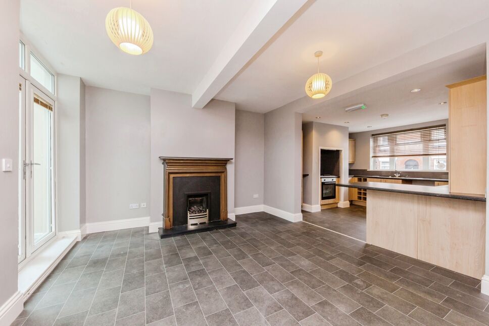 6 bedroom End Terrace House for sale, James Street, Macclesfield, SK11