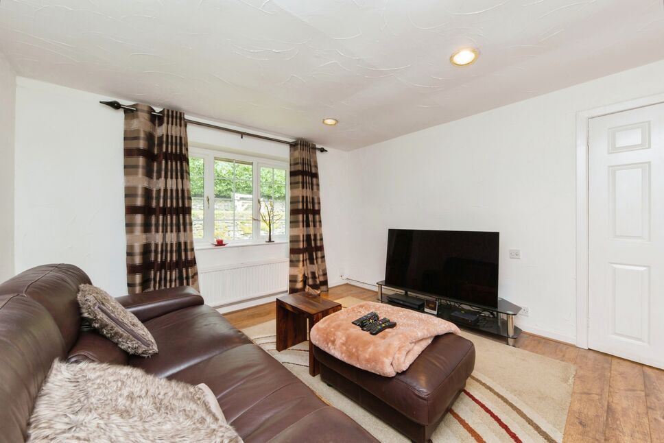 4 bedroom Detached House for sale, Ecton Avenue, Macclesfield, SK10 £