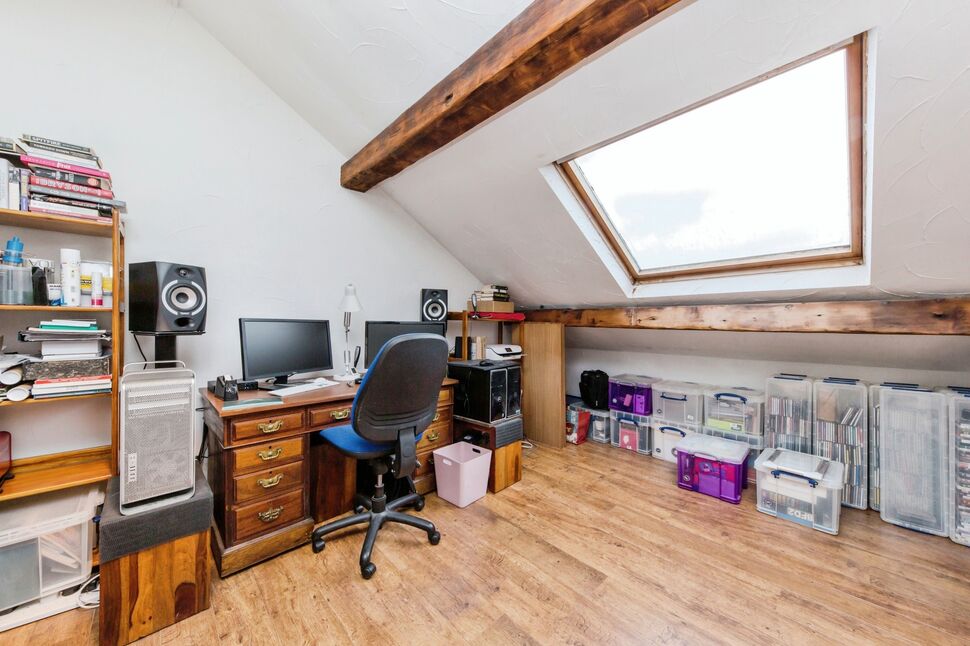 4 bedroom Detached House for sale, Ecton Avenue, Macclesfield, SK10 £