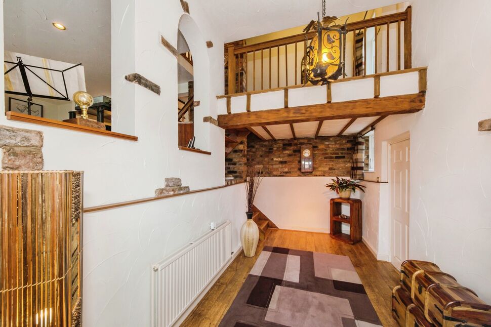 4 bedroom Detached House for sale, Ecton Avenue, Macclesfield, SK10 £
