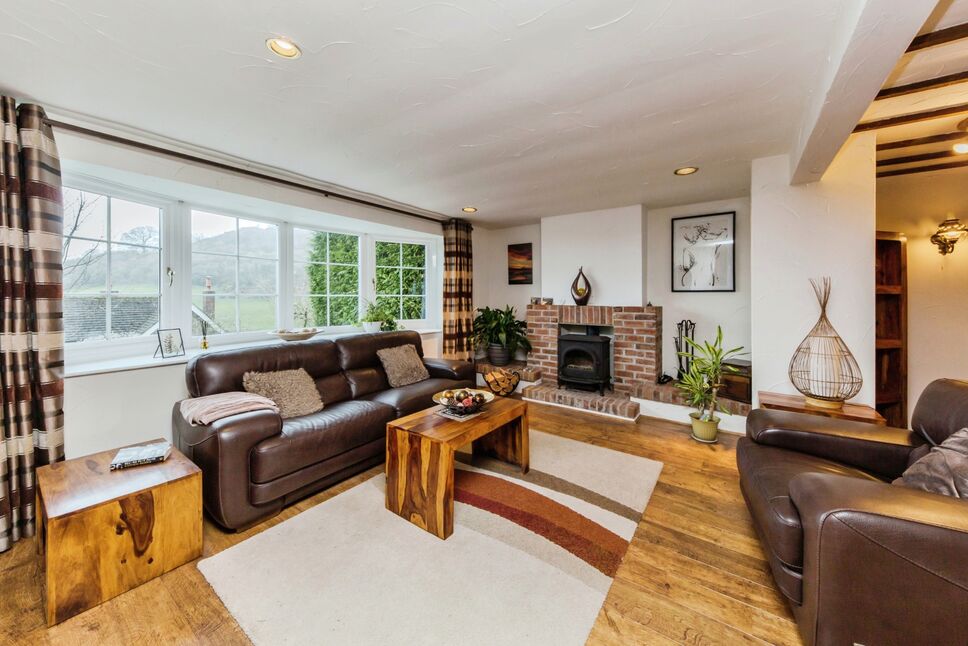 4 bedroom Detached House for sale, Ecton Avenue, Macclesfield, SK10 £