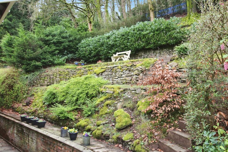 4 bedroom Detached House for sale, Ecton Avenue, Macclesfield, SK10 £