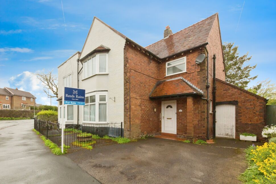 5 bedroom Detached House for sale, Monsall Drive, Macclesfield, SK11