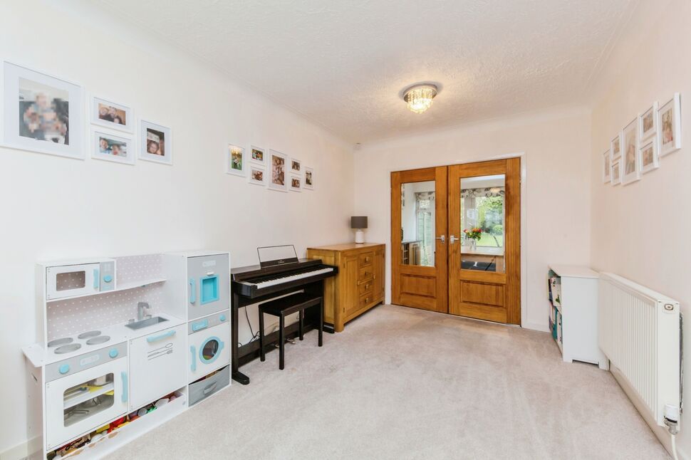 4 bedroom Semi Detached House for sale, St. Austell Avenue, Macclesfield, SK10 £350,000