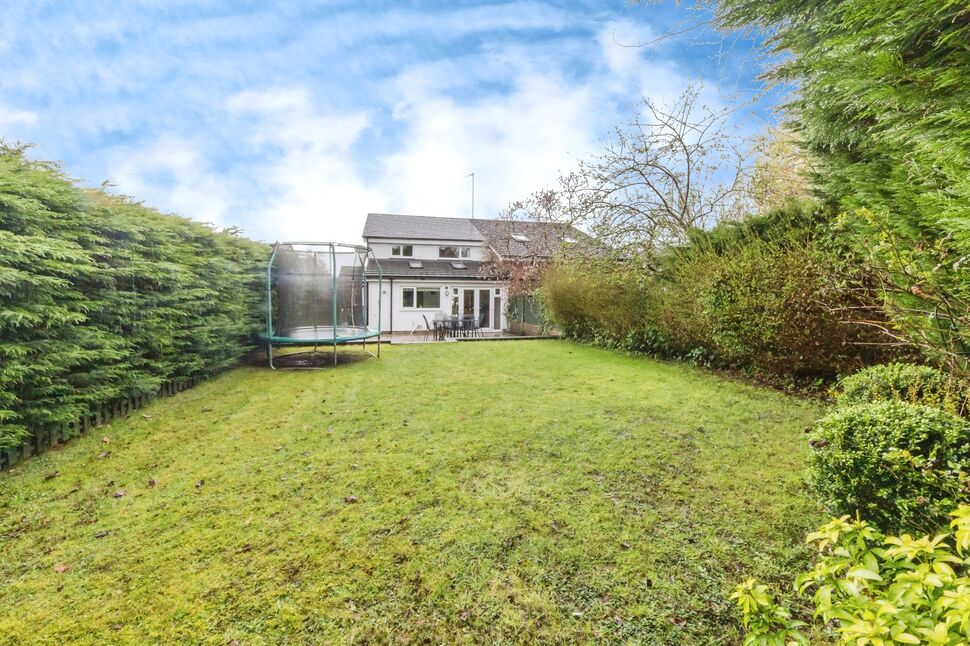 4 bedroom Semi Detached House for sale, St. Austell Avenue, Macclesfield, SK10 £350,000