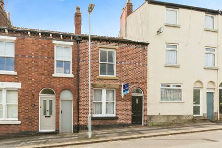 Crompton Road, 2 bedroom Mid Terrace House for sale, £210,000