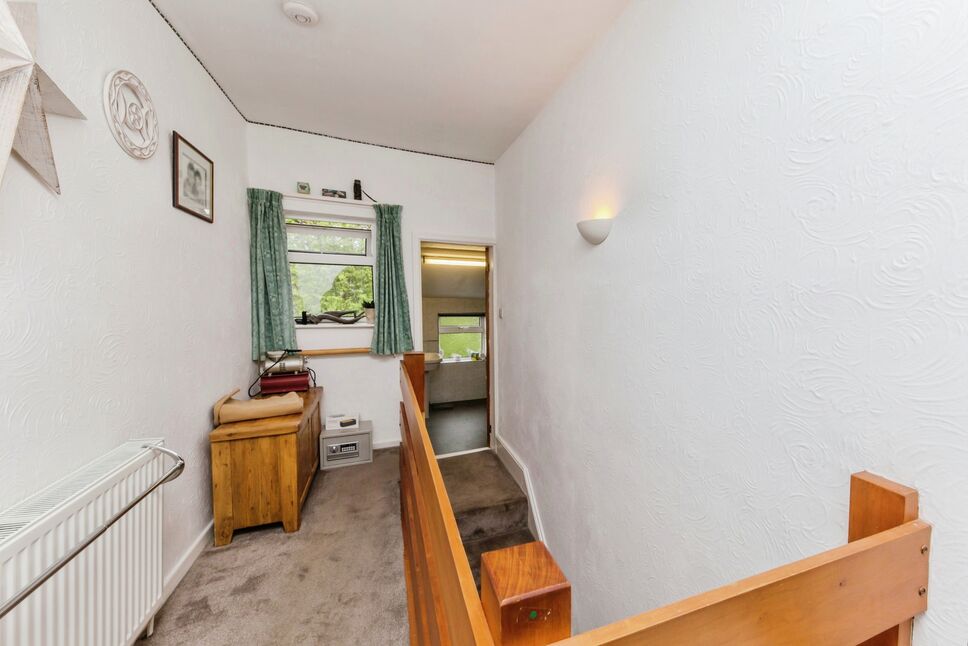 3 bedroom Mid Terrace House for sale, High Street, Macclesfield, SK11 £210,000