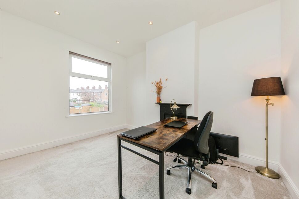 2 bedroom Mid Terrace House for sale, Nelson Street, Macclesfield, SK11