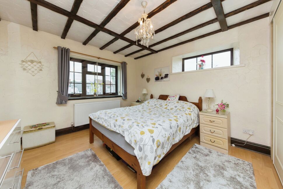 4 bedroom Detached House for sale, Broken Cross, Macclesfield, SK11 £