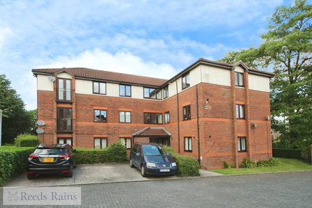 Drummond Way, 2 bedroom  Flat for sale, £139,950