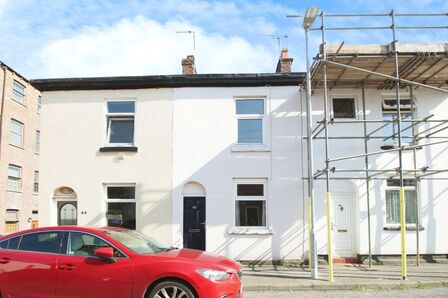 Brown Street, 2 bedroom Mid Terrace House to rent, £925 pcm