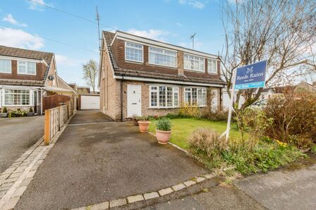 Tytherington Drive, 3 bedroom Semi Detached House for sale, £289,950