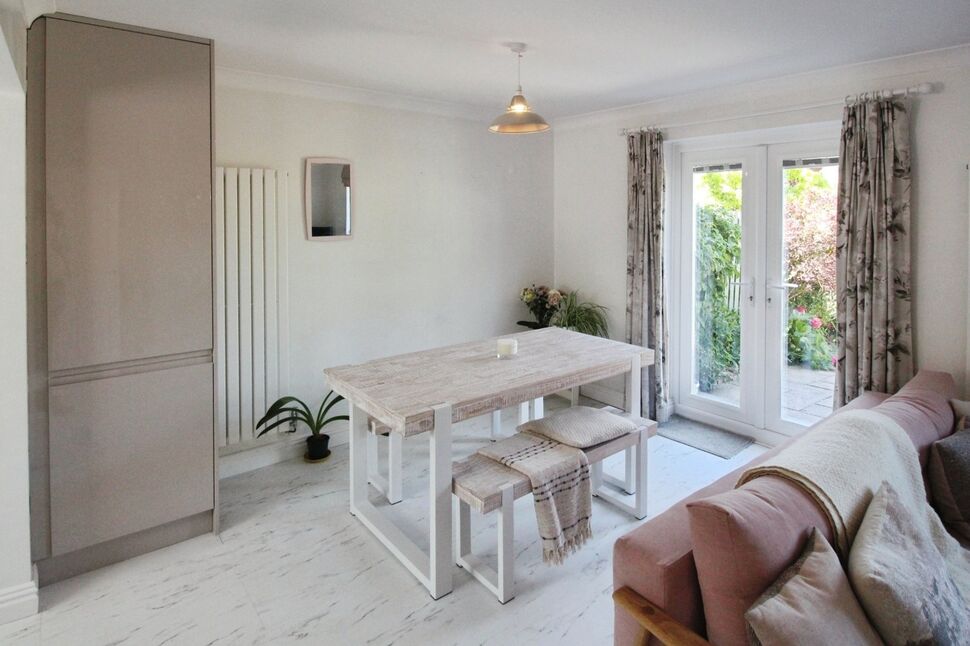 Dining Lounge