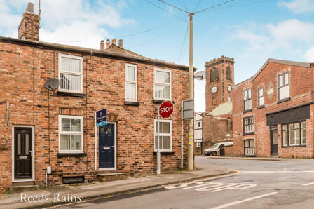 1 bedroom Mid Terrace House for sale