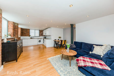Townley Street, 1 bedroom  Flat for sale, £145,000