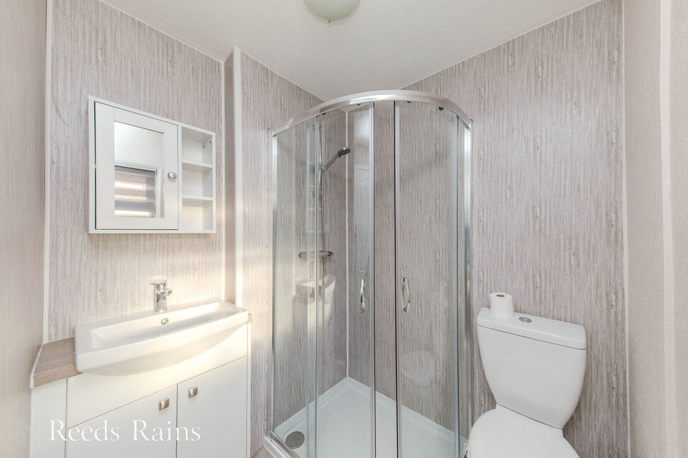 Shower Room / WC