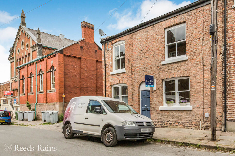 Main image of 2 bedroom Mid Terrace House for sale, St. Georges Street, Macclesfield, Cheshire, SK11