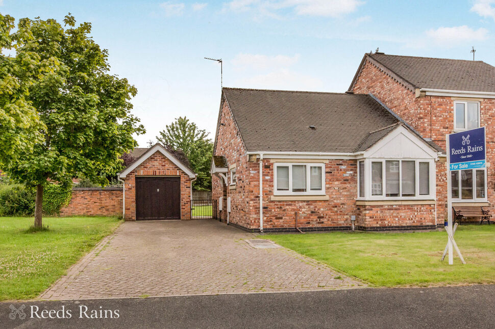 Main image of 2 bedroom End Terrace Bungalow for sale, Augusta Drive, Tytherington, Cheshire, SK10