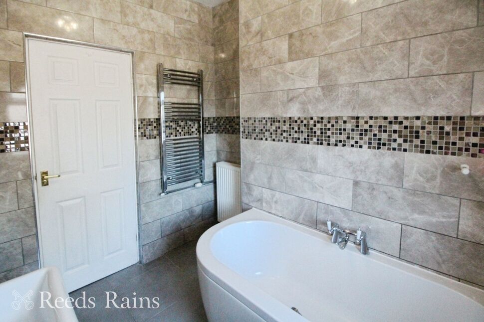 En-Suite Bathroom