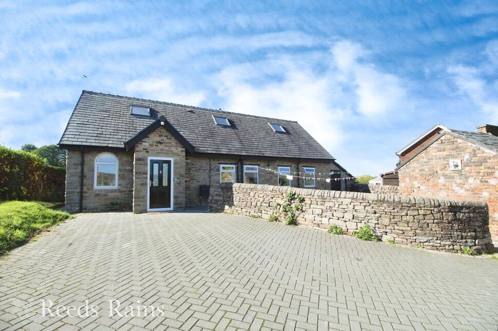 Main image of 4 bedroom Detached House to rent, Monsall Drive, Macclesfield, Cheshire, SK11
