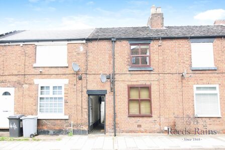 Canal Street, 2 bedroom Mid Terrace House to rent, £625 pcm