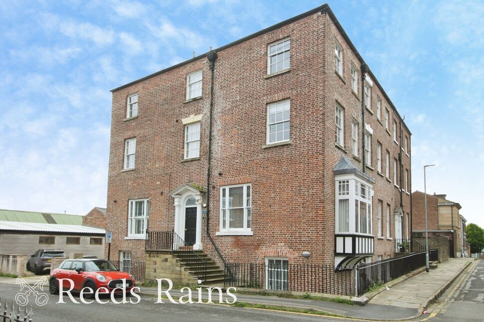 Main image of 2 bedroom Flat for sale, Bridge Street, Macclesfield, Cheshire, SK11