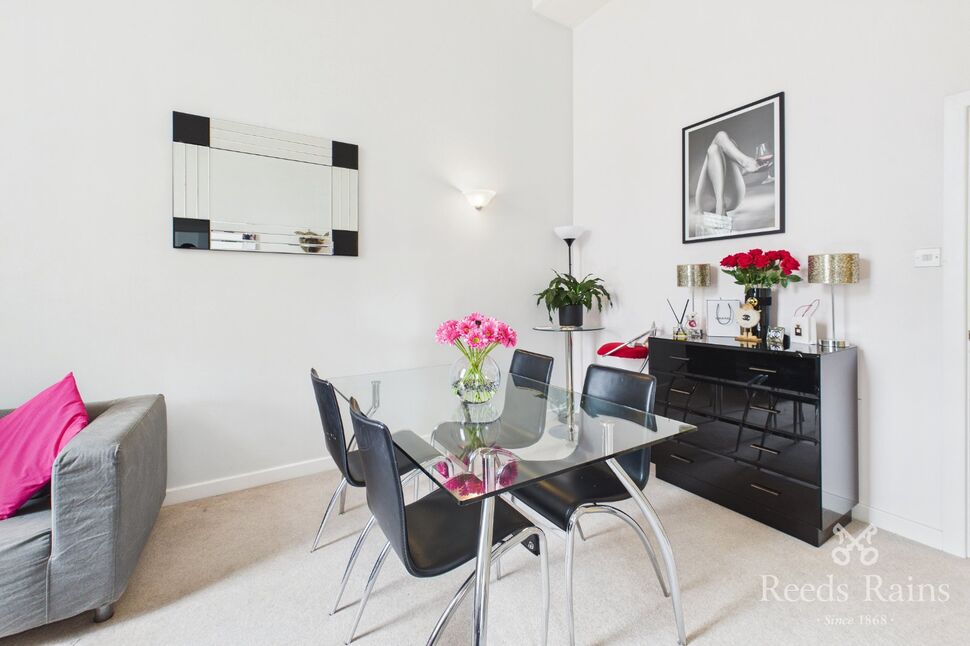 Dining Lounge