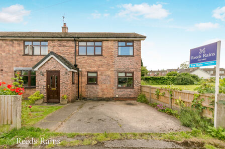 3 bedroom End Terrace House for sale