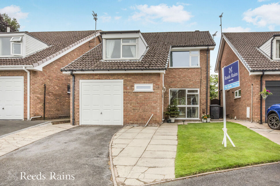 Main image of 4 bedroom Detached House for sale, Arbour Crescent, Tytherington, Cheshire, SK10