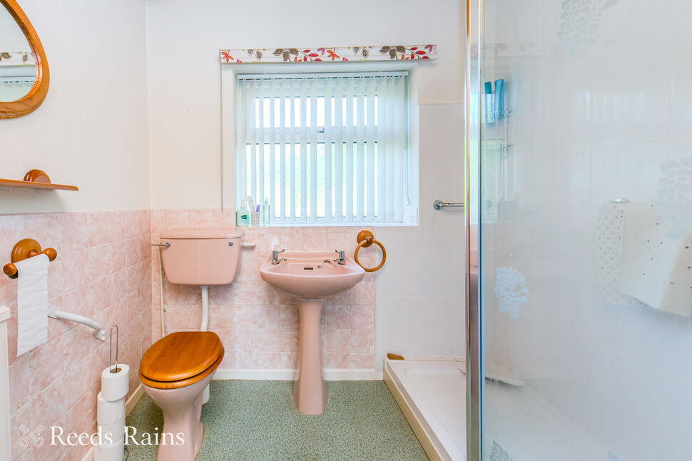 Shower Room / WC