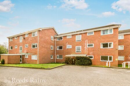 Beech Farm Drive, 1 bedroom Flat for sale, &pound;90,000