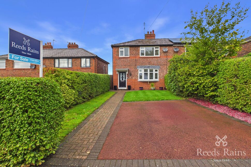 Main image of 3 bedroom Semi Detached House for sale, Chadwick Terrace, Macclesfield, Cheshire, SK10