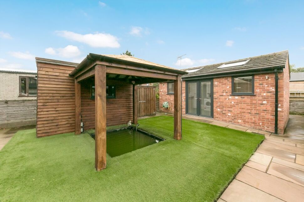 Detached Chalet