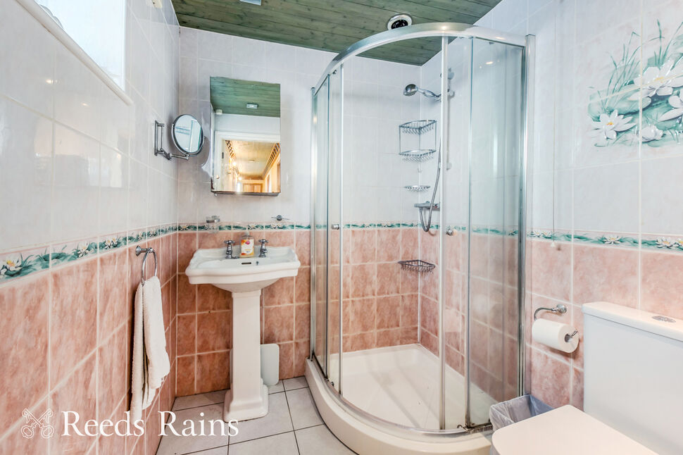 Shower Room / WC