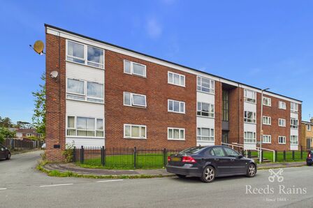 1 bedroom Flat for sale