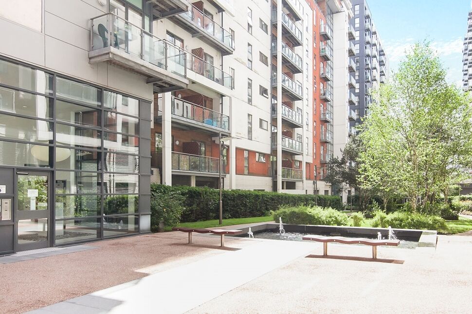 Main image of 2 bedroom Flat to rent, Hornbeam Way, Manchester, M4