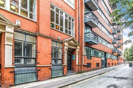 Cobourg Street, 2 bedroom  Flat to rent, £1,350 pcm