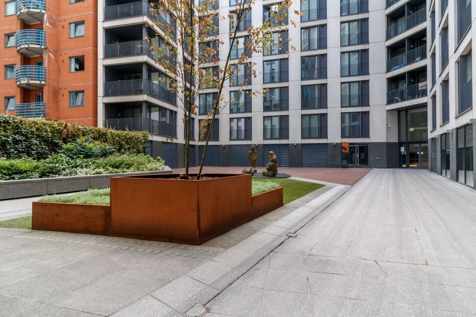 Main image of 2 bedroom Flat to rent, Piccadilly Place, Manchester, M1