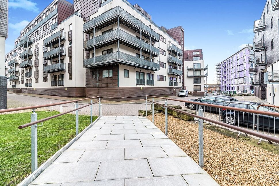 1 bedroom  Flat to rent