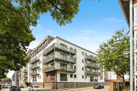Isaac Way, 1 bedroom  Flat to rent, £950 pcm