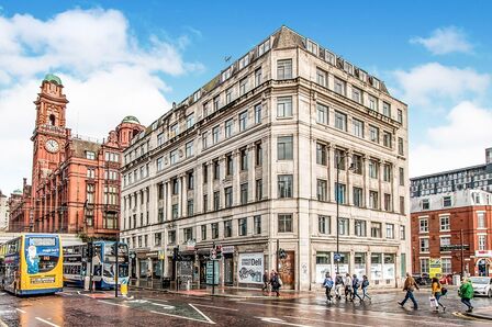 Oxford Road, 2 bedroom  Flat to rent, £1,300 pcm