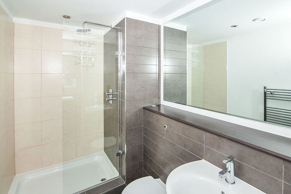 En-Suite Bathroom