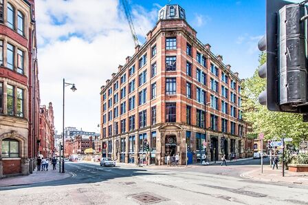 Whitworth Street, 2 bedroom  Flat to rent, £1,450 pcm