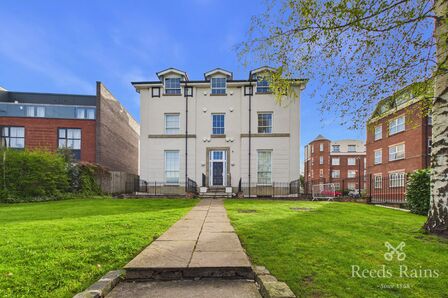 Great Clowes Street, 2 bedroom Flat to rent, &pound;1,100 pcm